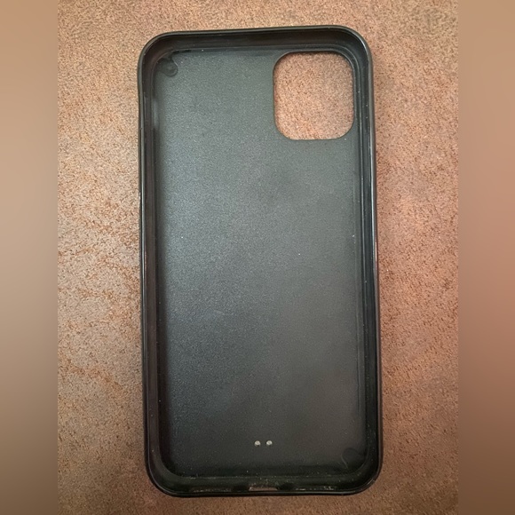 iPhone 11 phone case butterflies - Picture 2 of 2